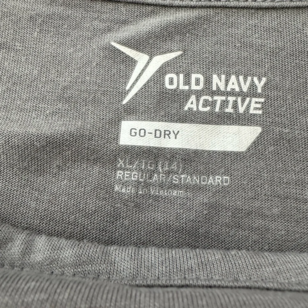 Old Navy Active Go Dry Long Sleeve Studio Graphic T-shirt in Gray Size XL 14